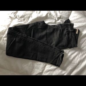 Levis 721 Black High Rise Skinny